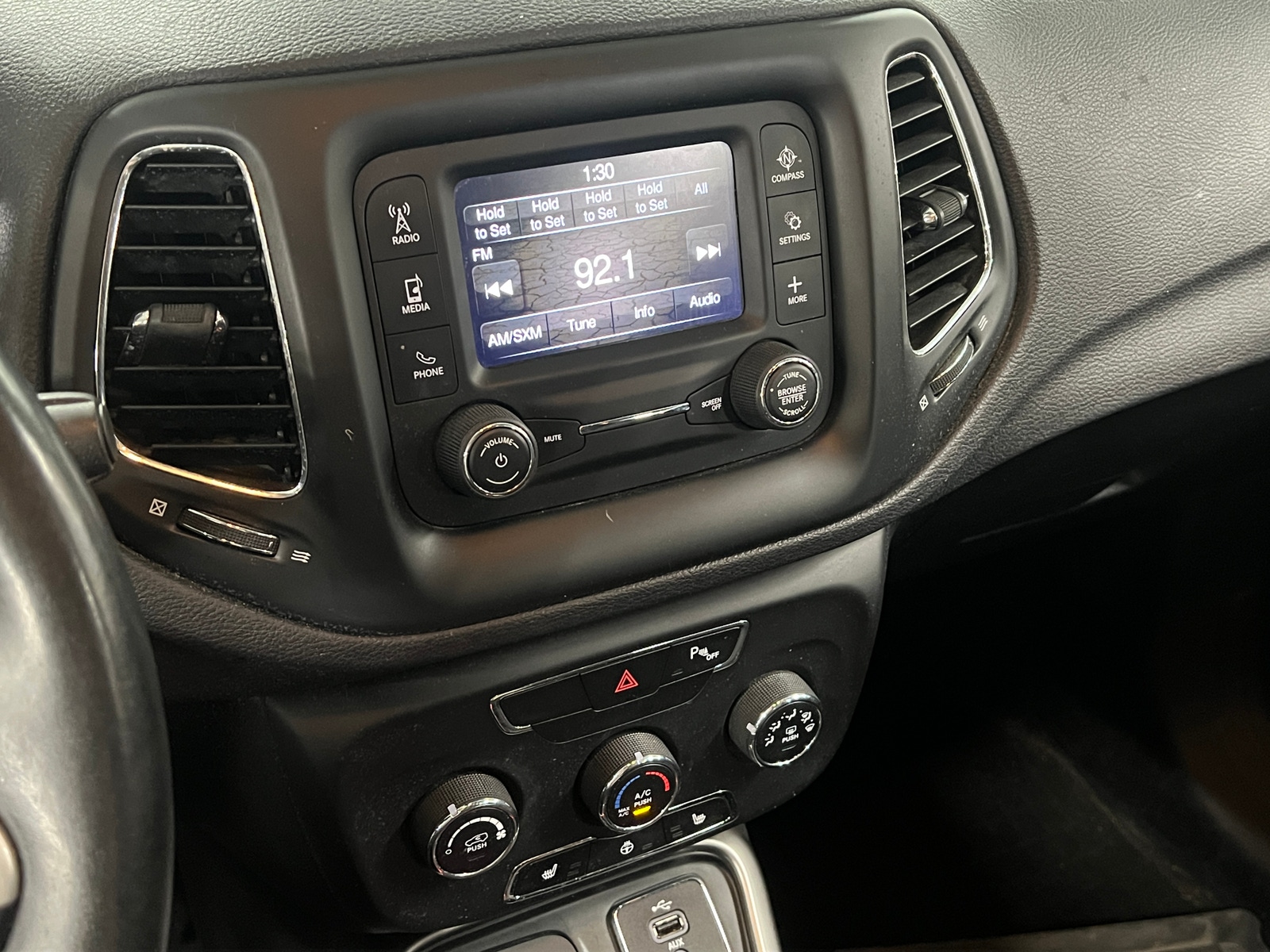 Thumbnail: 2017 Jeep Compass - 4