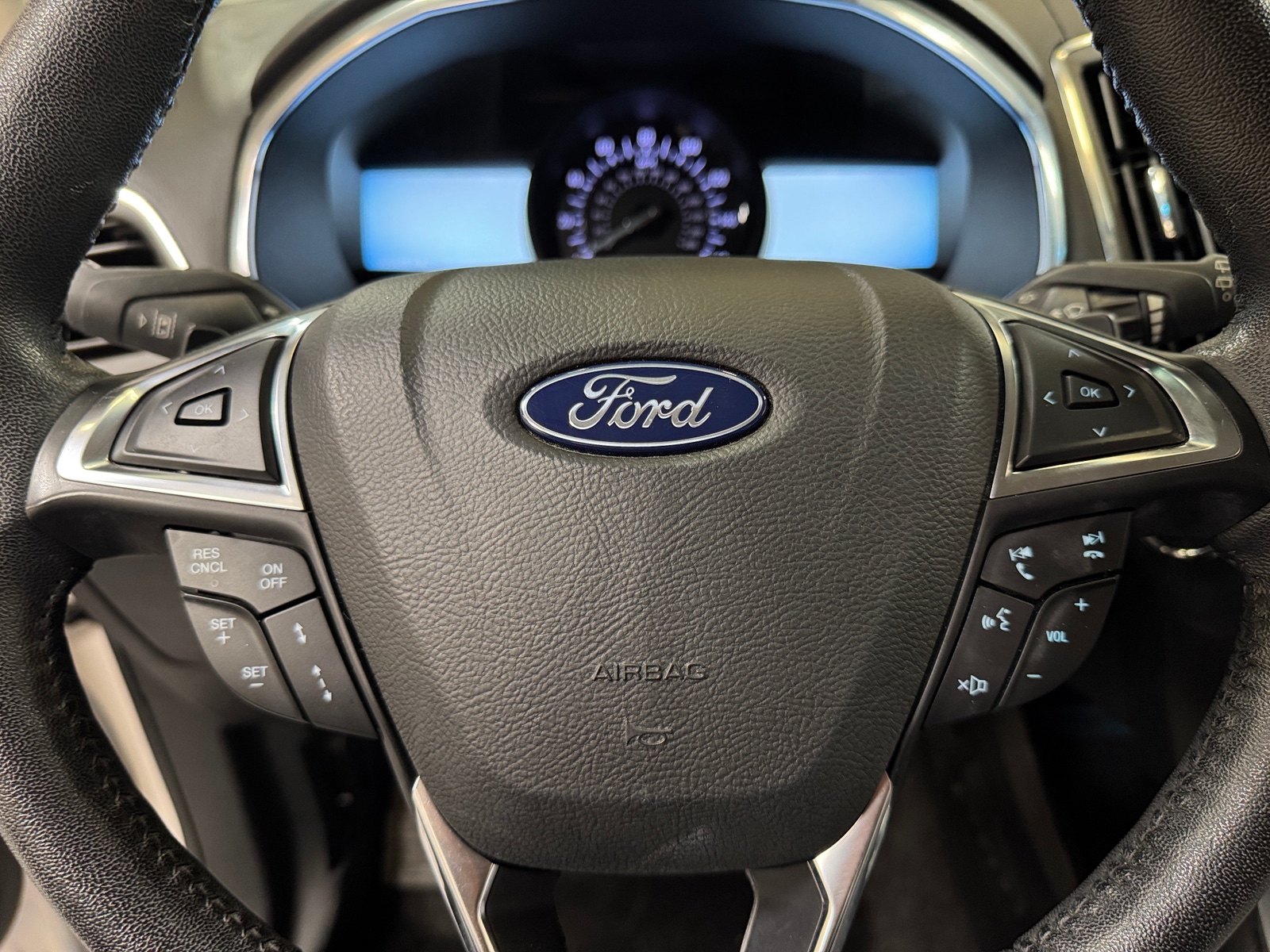 Thumbnail: 2018 Ford Edge - 4