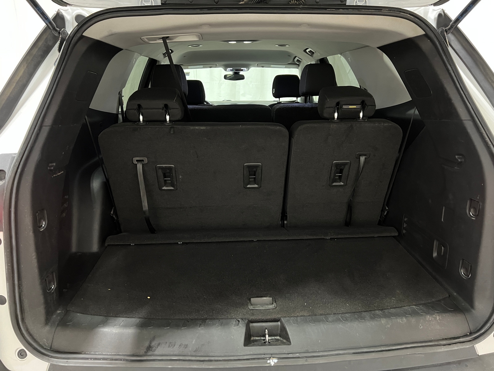 Thumbnail: 2021 Chevrolet Traverse - 7