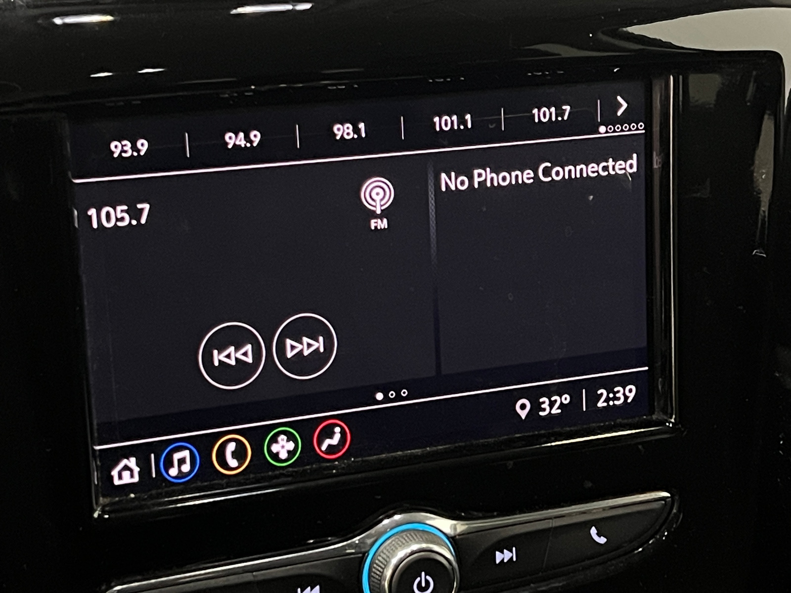 Thumbnail: 2021 Chevrolet Traverse - 4