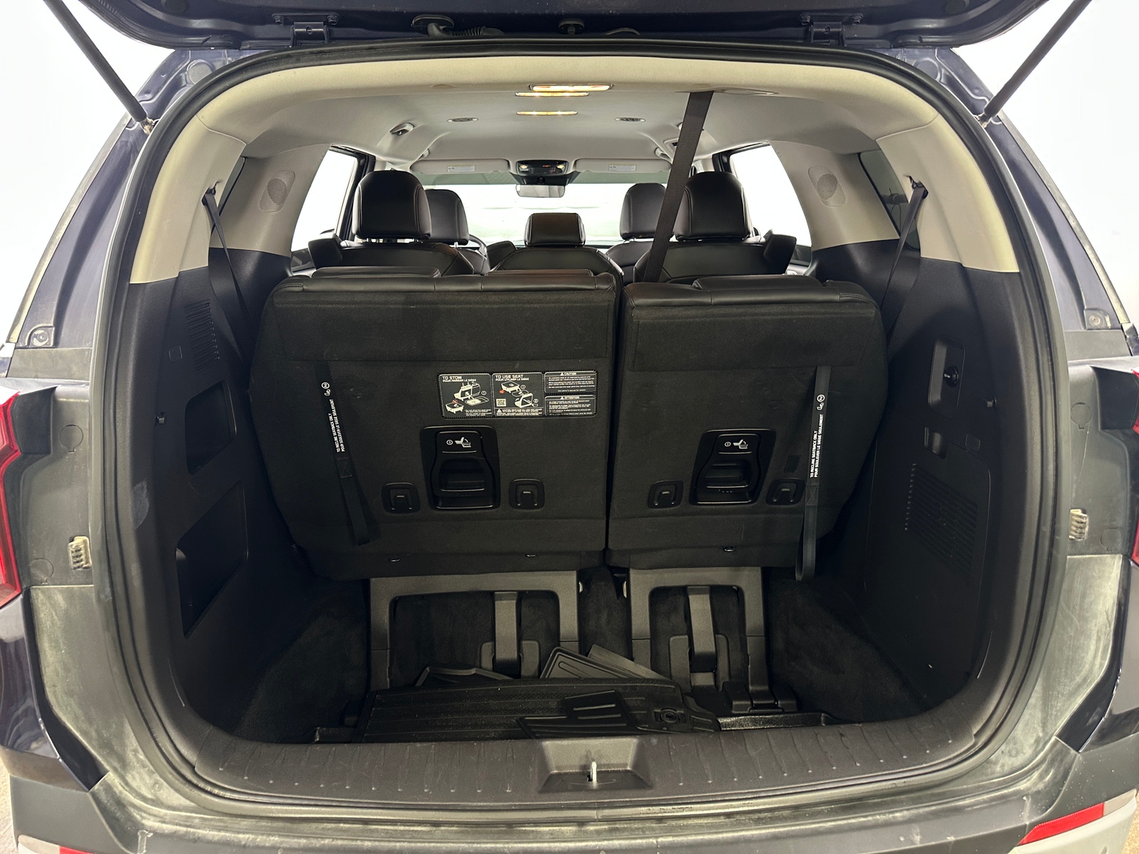 Thumbnail: 2025 Kia Carnival - 6