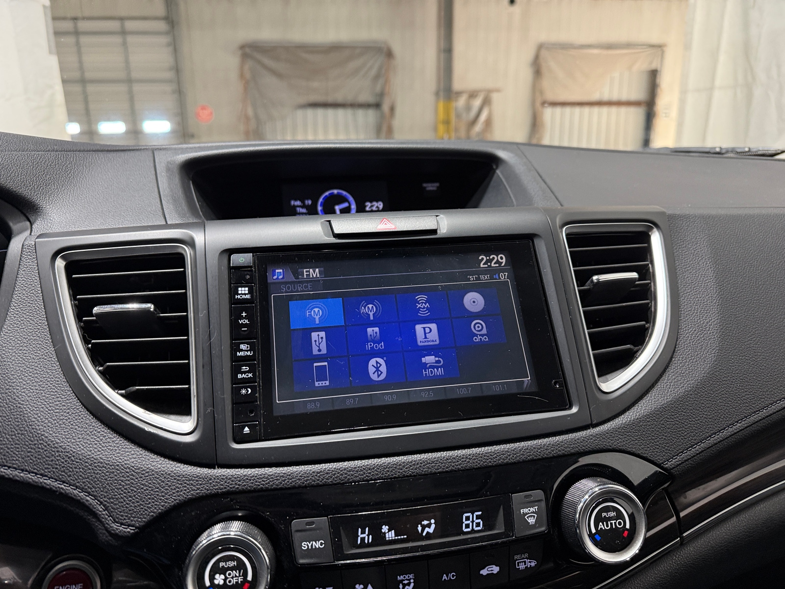 Thumbnail: 2016 Honda CR-V - 3