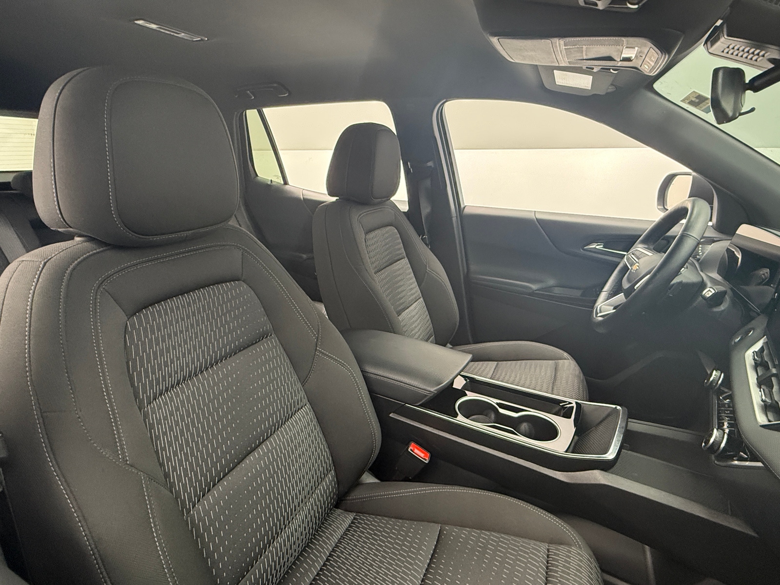 Thumbnail: 2025 Chevrolet Equinox - 2