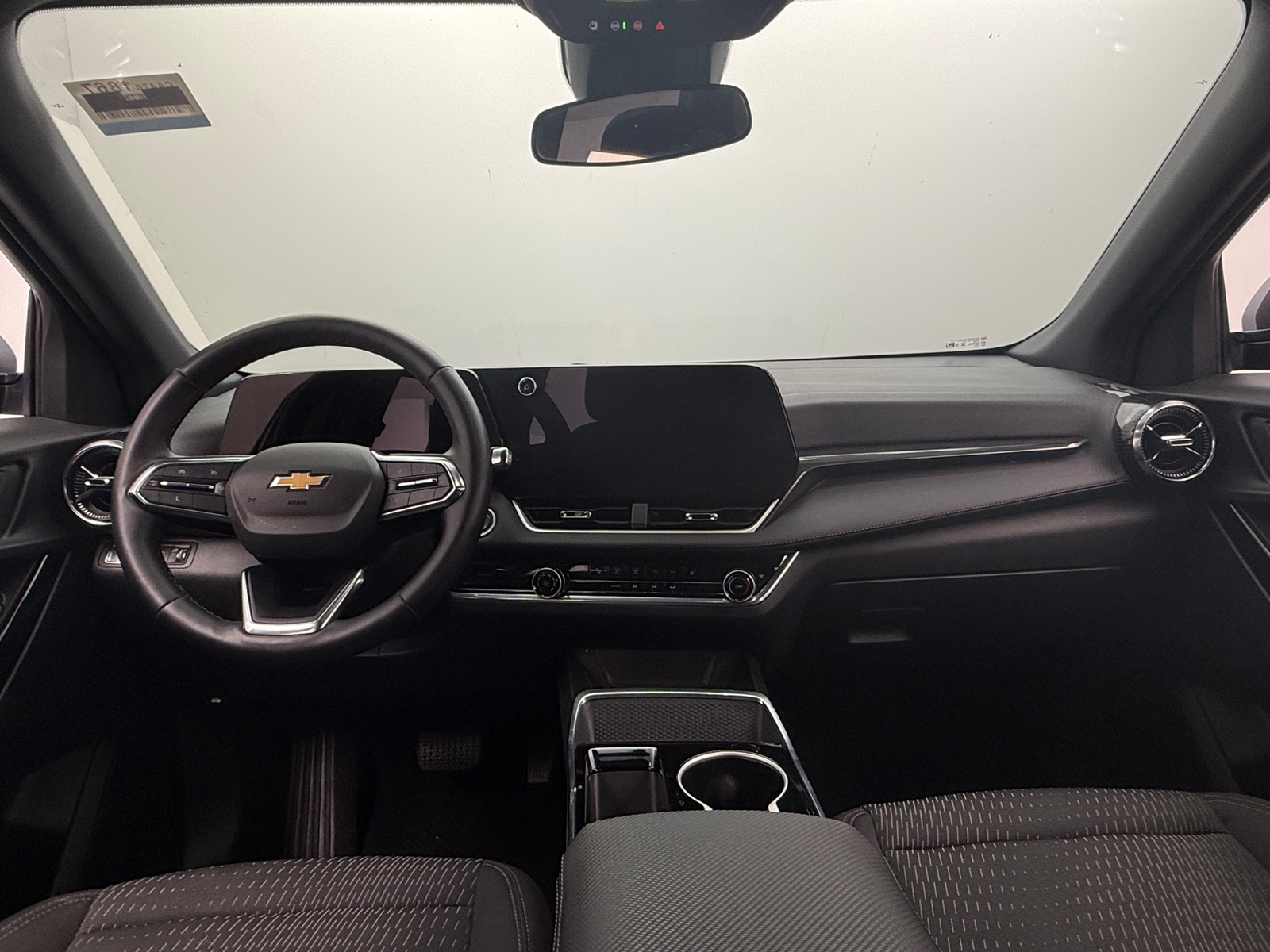 Thumbnail: 2025 Chevrolet Equinox - 3