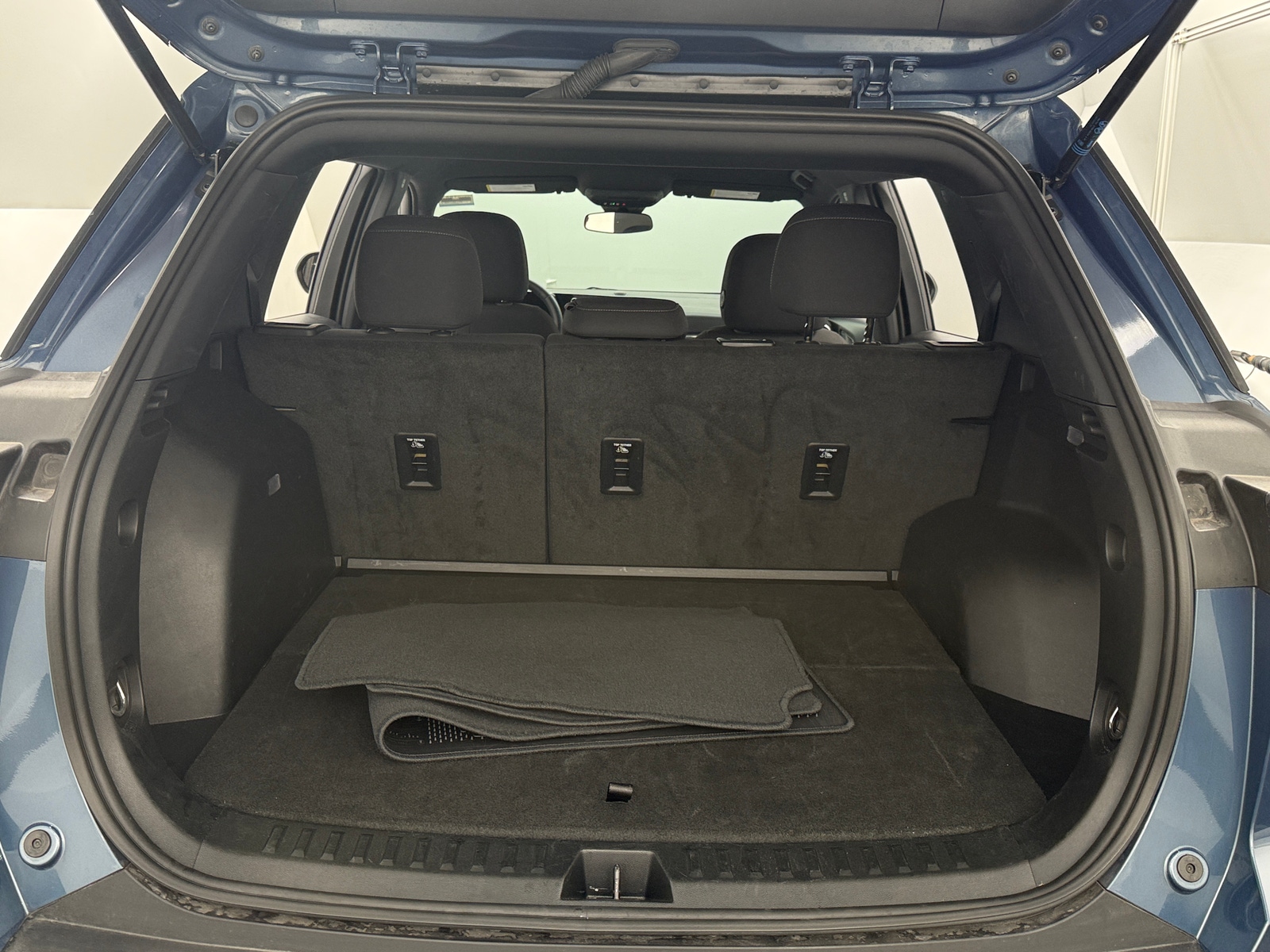 Thumbnail: 2025 Chevrolet Equinox - 7