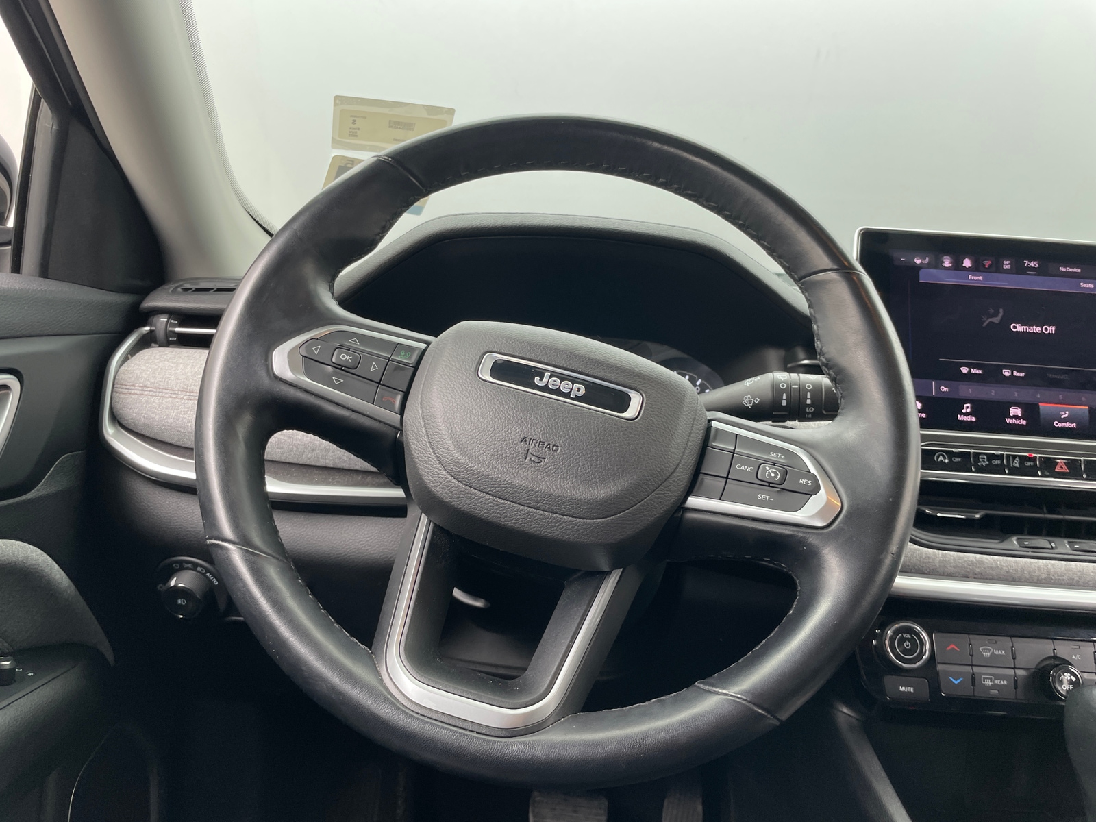 Thumbnail: 2022 Jeep Compass - 4