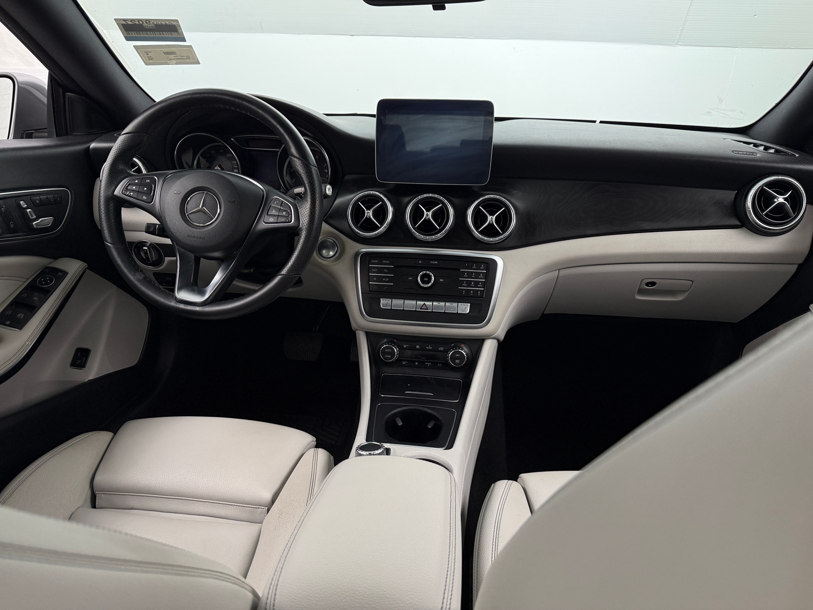 Thumbnail: 2019 Mercedes-Benz CLA - 2