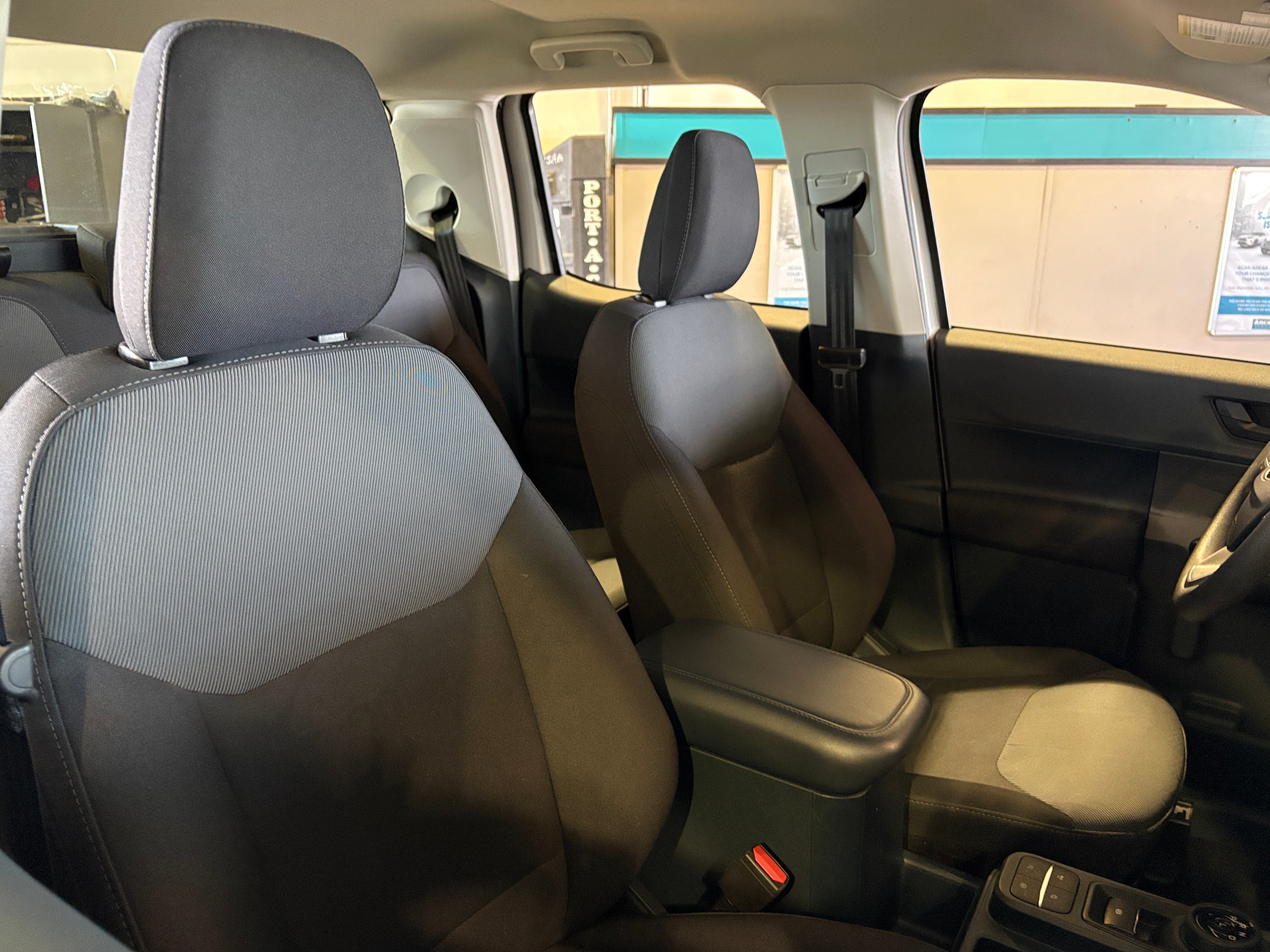 2024 Ford Maverick XL - Photo 2