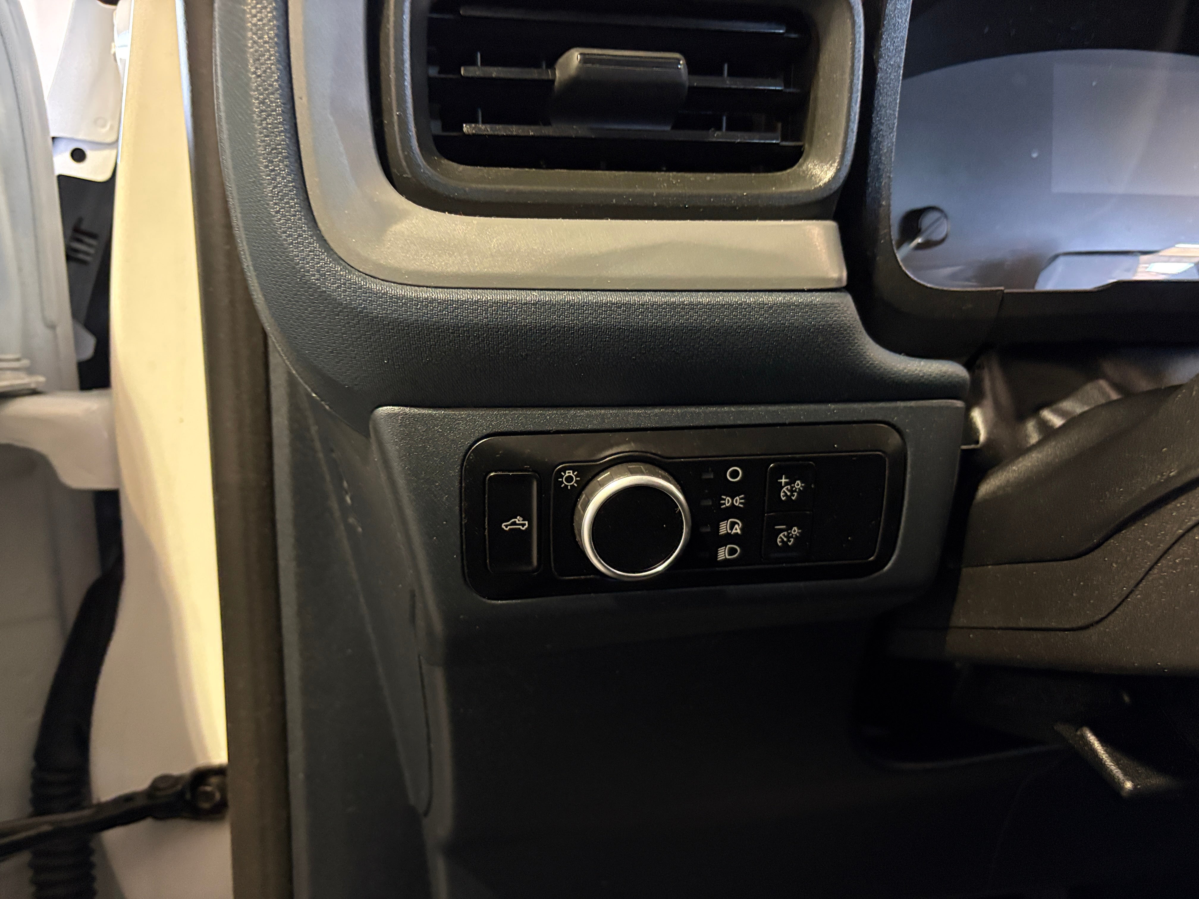 2024 Ford Maverick XL - Photo 9