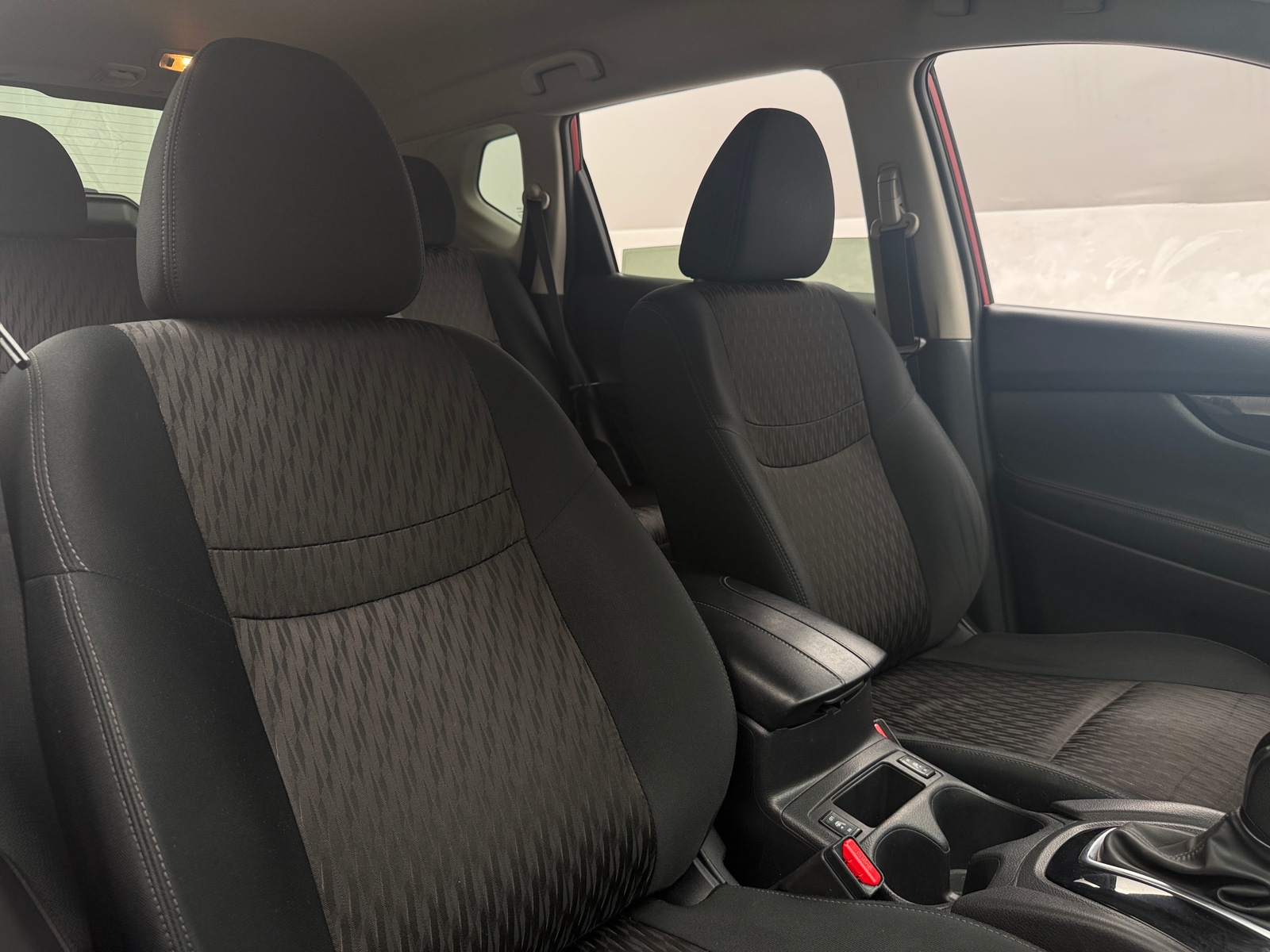 Thumbnail: 2018 Nissan Rogue - 2