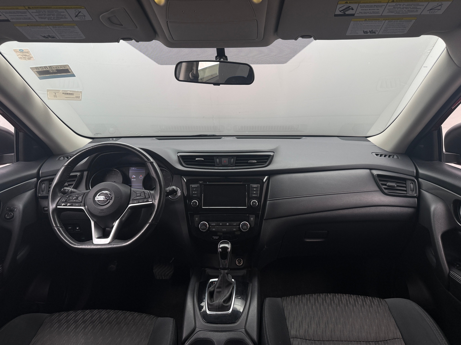 Thumbnail: 2018 Nissan Rogue - 3