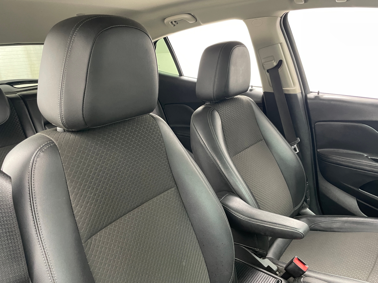 Thumbnail: 2018 Buick Encore - 2