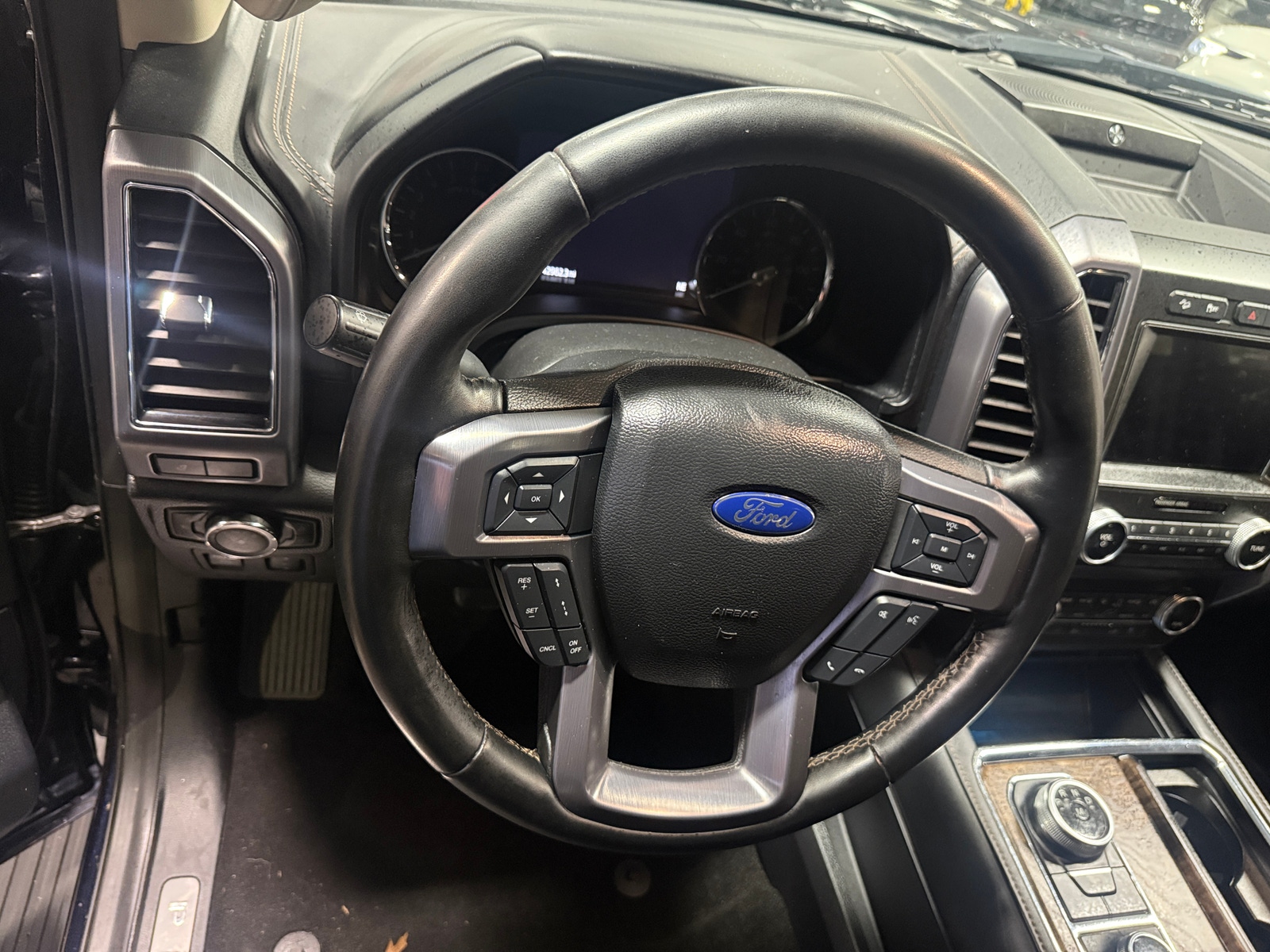 Thumbnail: 2021 Ford Expedition - 4