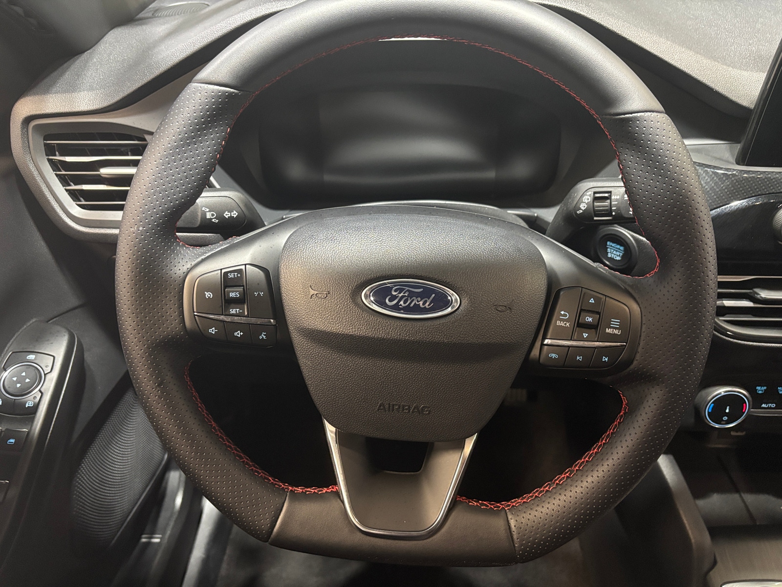 Thumbnail: 2025 Ford Escape - 5