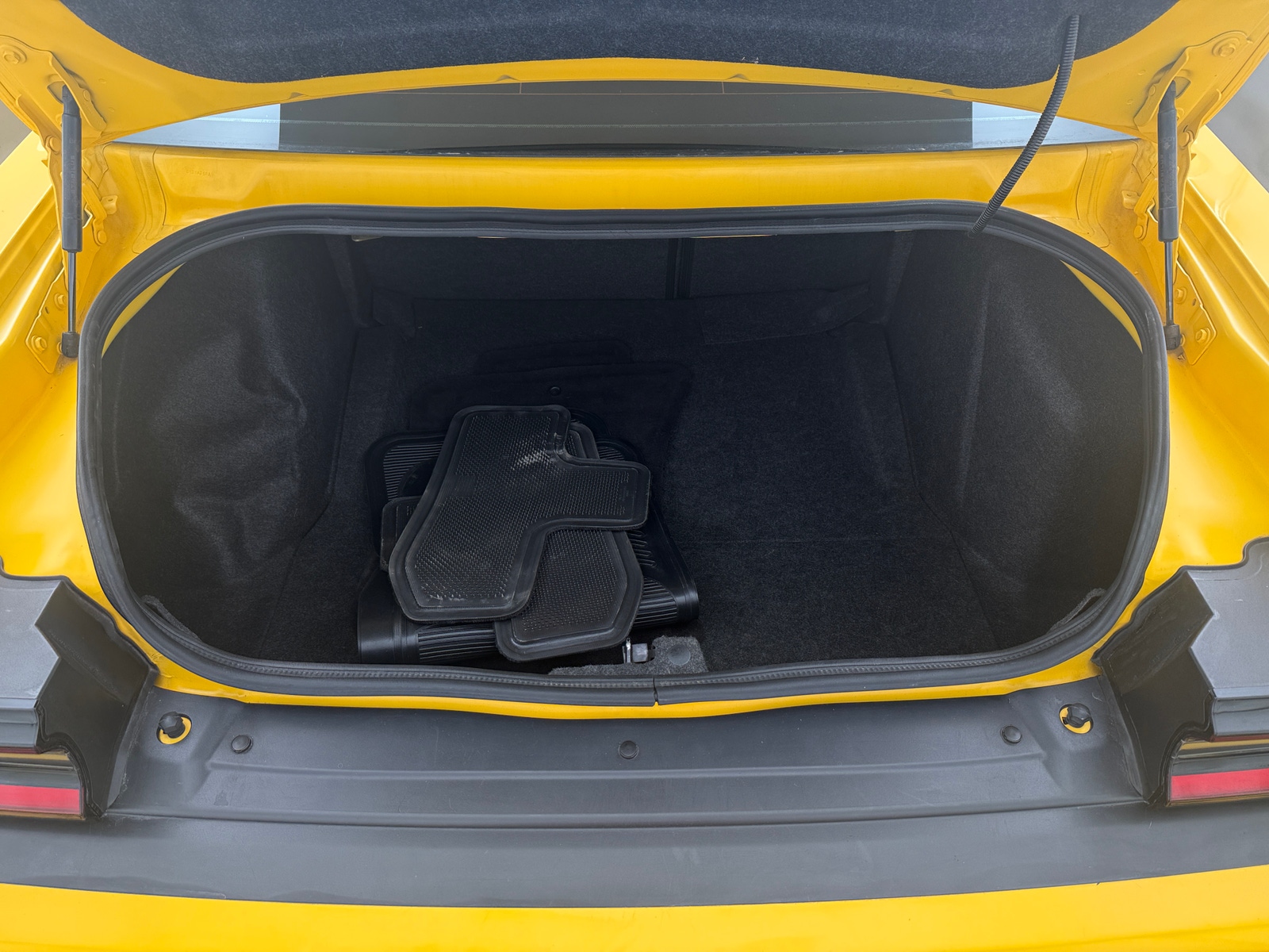 Thumbnail: 2017 Dodge Challenger - 5