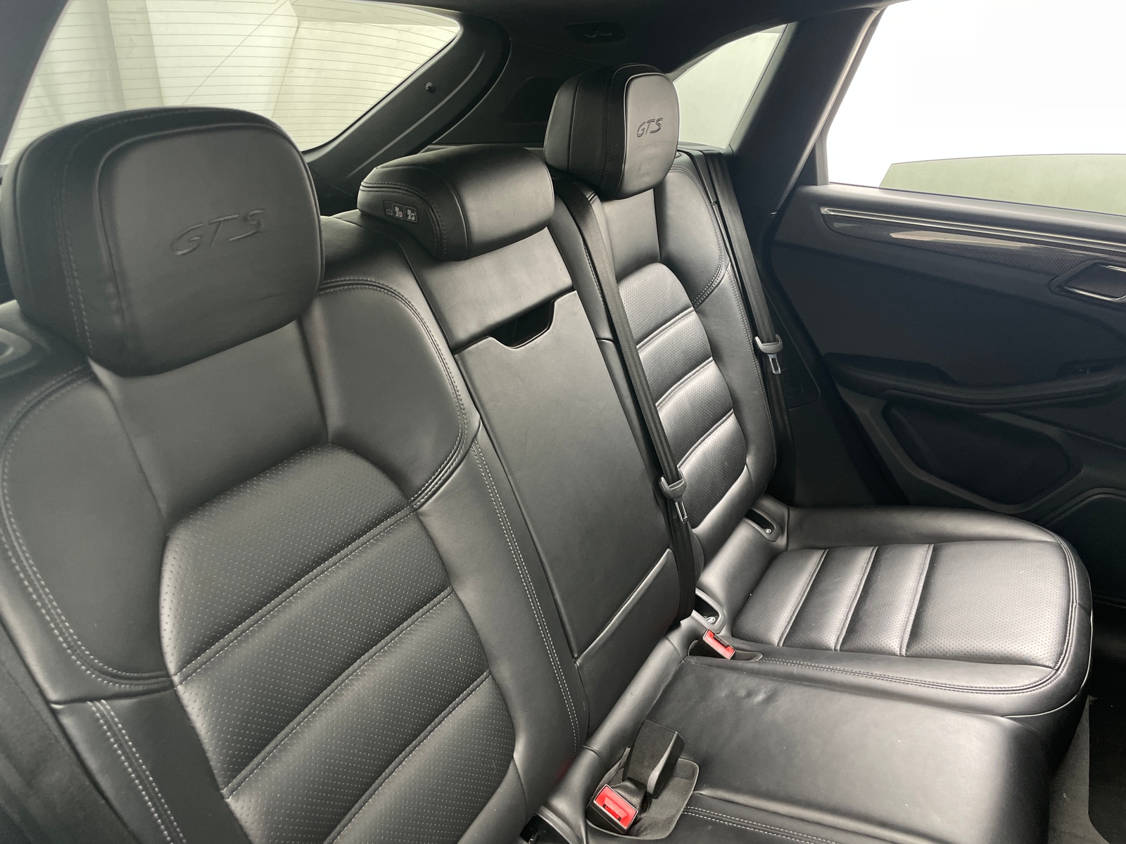 Thumbnail: 2018 Porsche Macan - 5