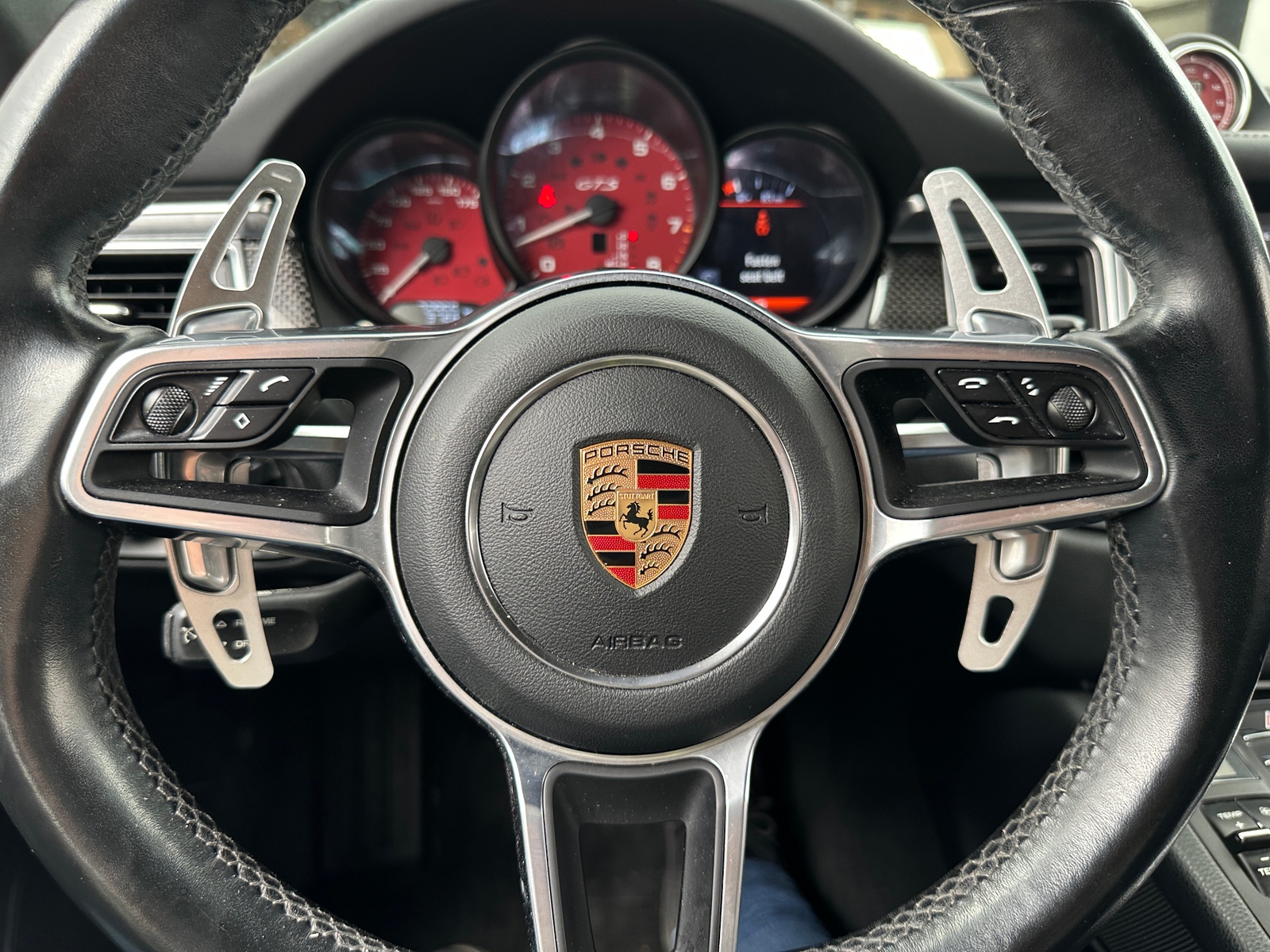 Thumbnail: 2018 Porsche Macan - 4