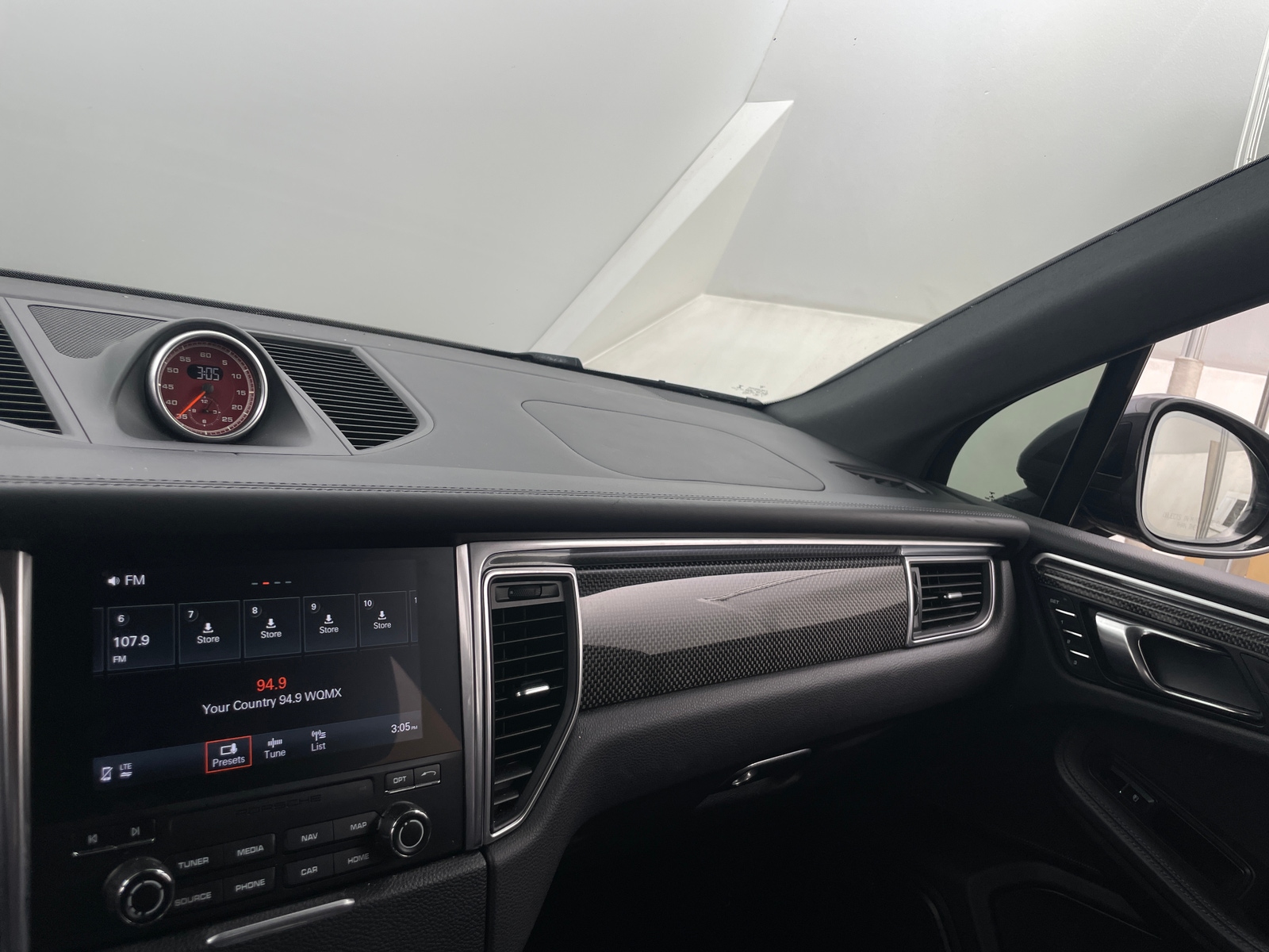 Thumbnail: 2018 Porsche Macan - 3