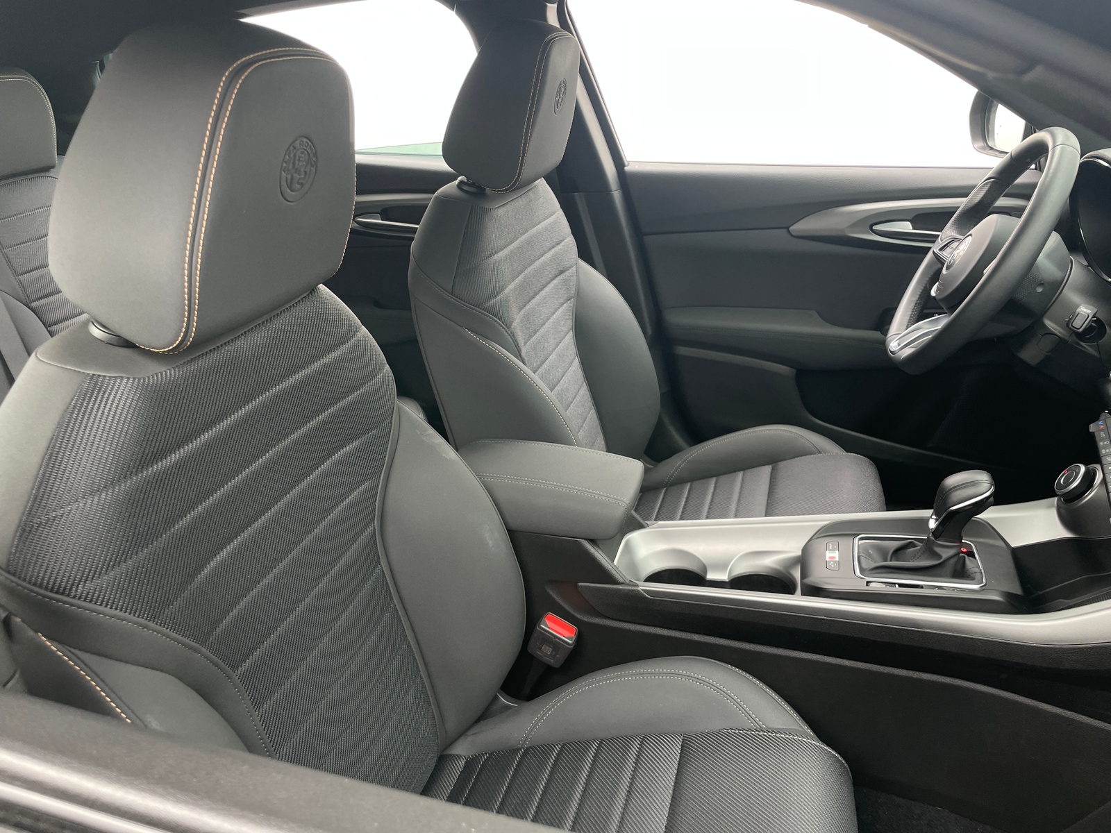 Thumbnail: 2024 Alfa Romeo Tonale - 2