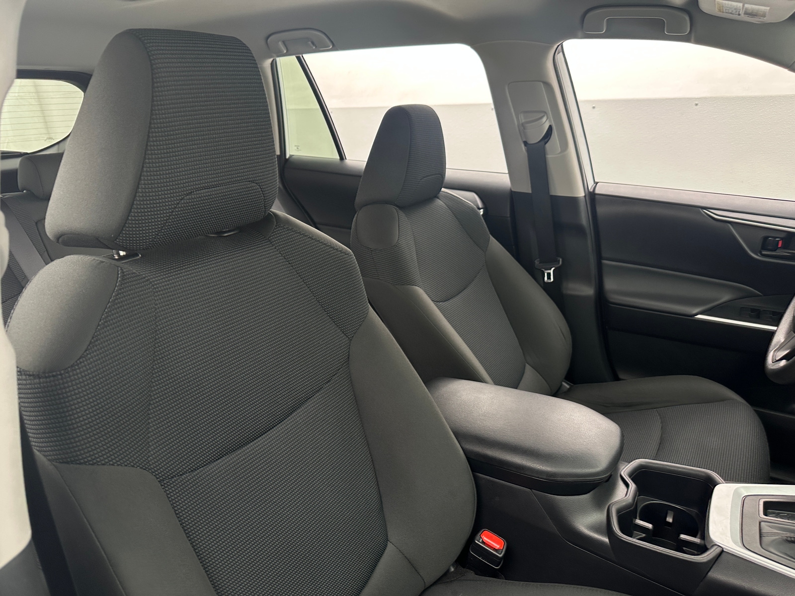 Thumbnail: 2025 Toyota RAV4 - 2