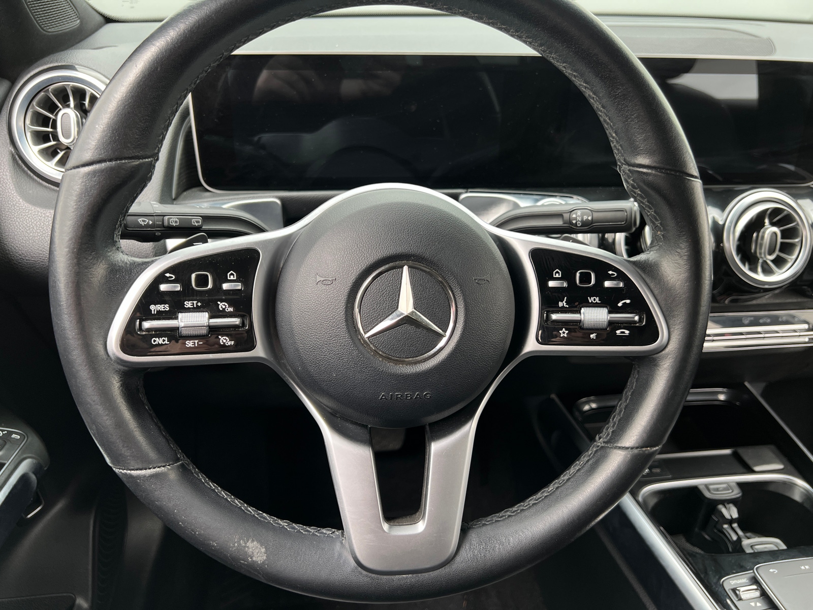 Thumbnail: 2021 Mercedes-Benz GLB - 4