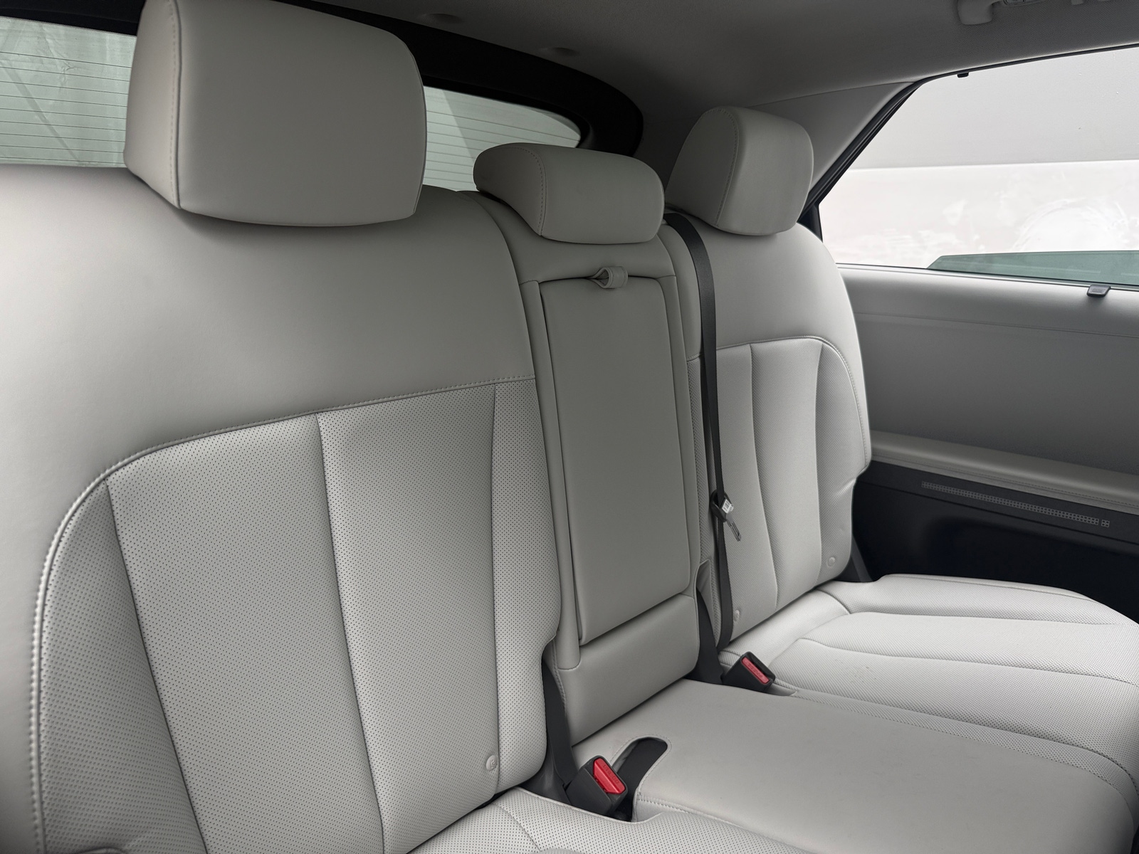 Thumbnail: 2023 Hyundai Ioniq 5 - 5