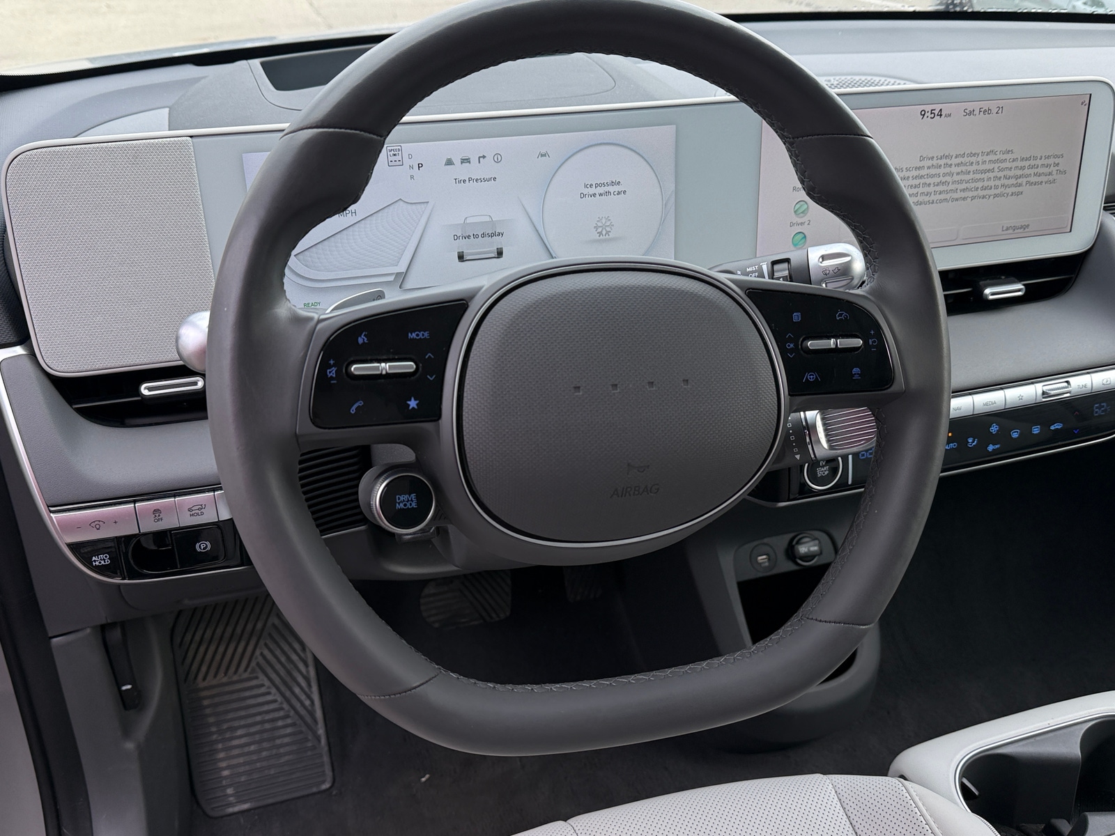 Thumbnail: 2023 Hyundai Ioniq 5 - 4