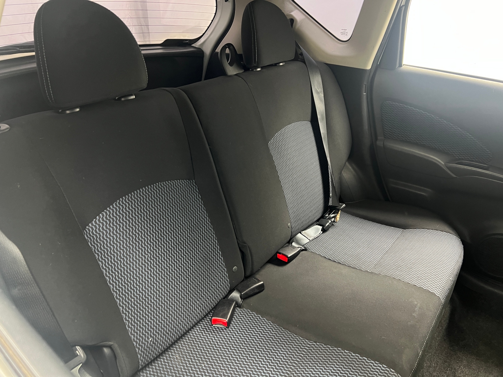 Thumbnail: 2017 Nissan Versa Note - 6