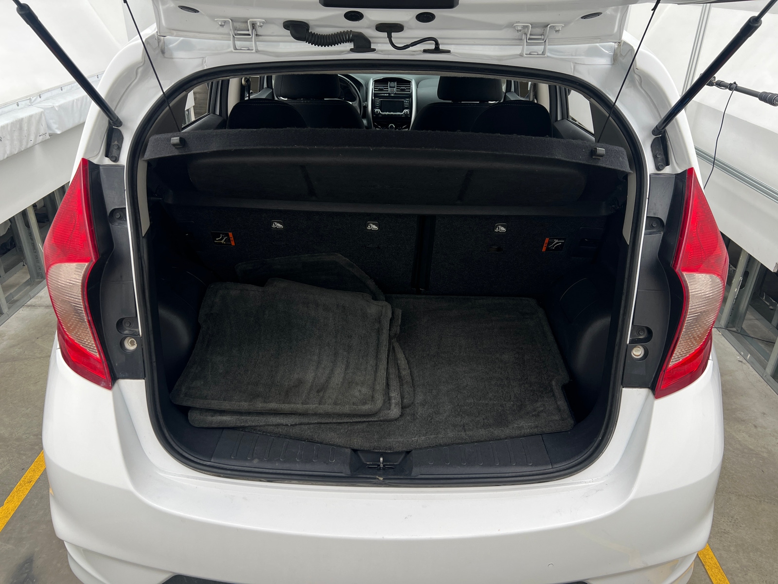 Thumbnail: 2017 Nissan Versa Note - 7