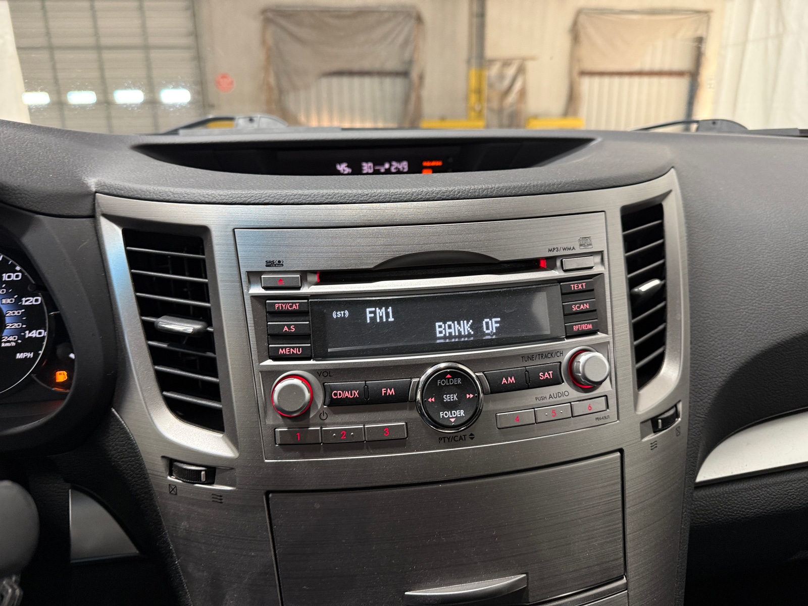 Thumbnail: 2010 Subaru Legacy - 4