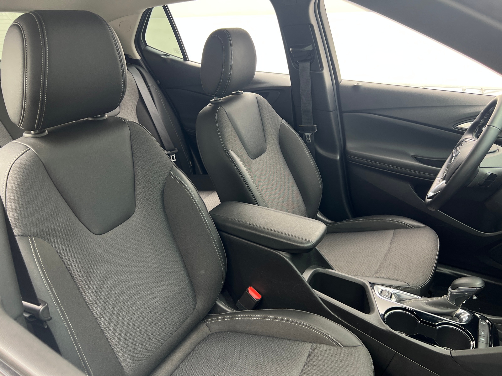 Thumbnail: 2025 Buick Encore GX - 2