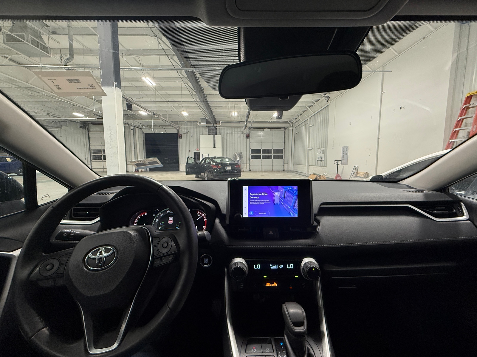 Thumbnail: 2025 Toyota RAV4 - 3