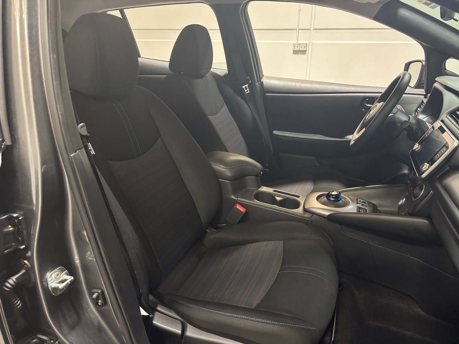 Thumbnail: 2023 Nissan Leaf - 2