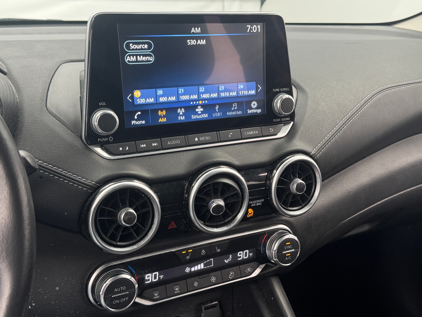 Thumbnail: 2023 Nissan Sentra - 4