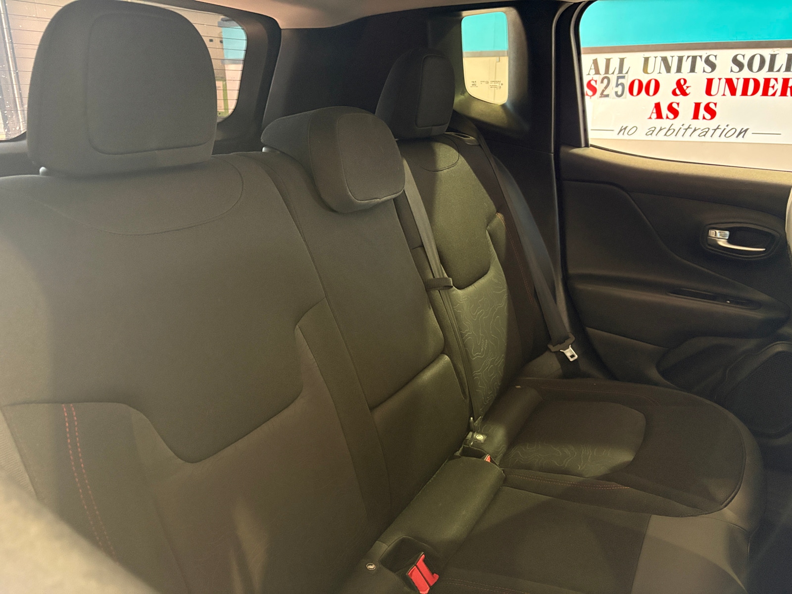 Thumbnail: 2019 Jeep Renegade - 6