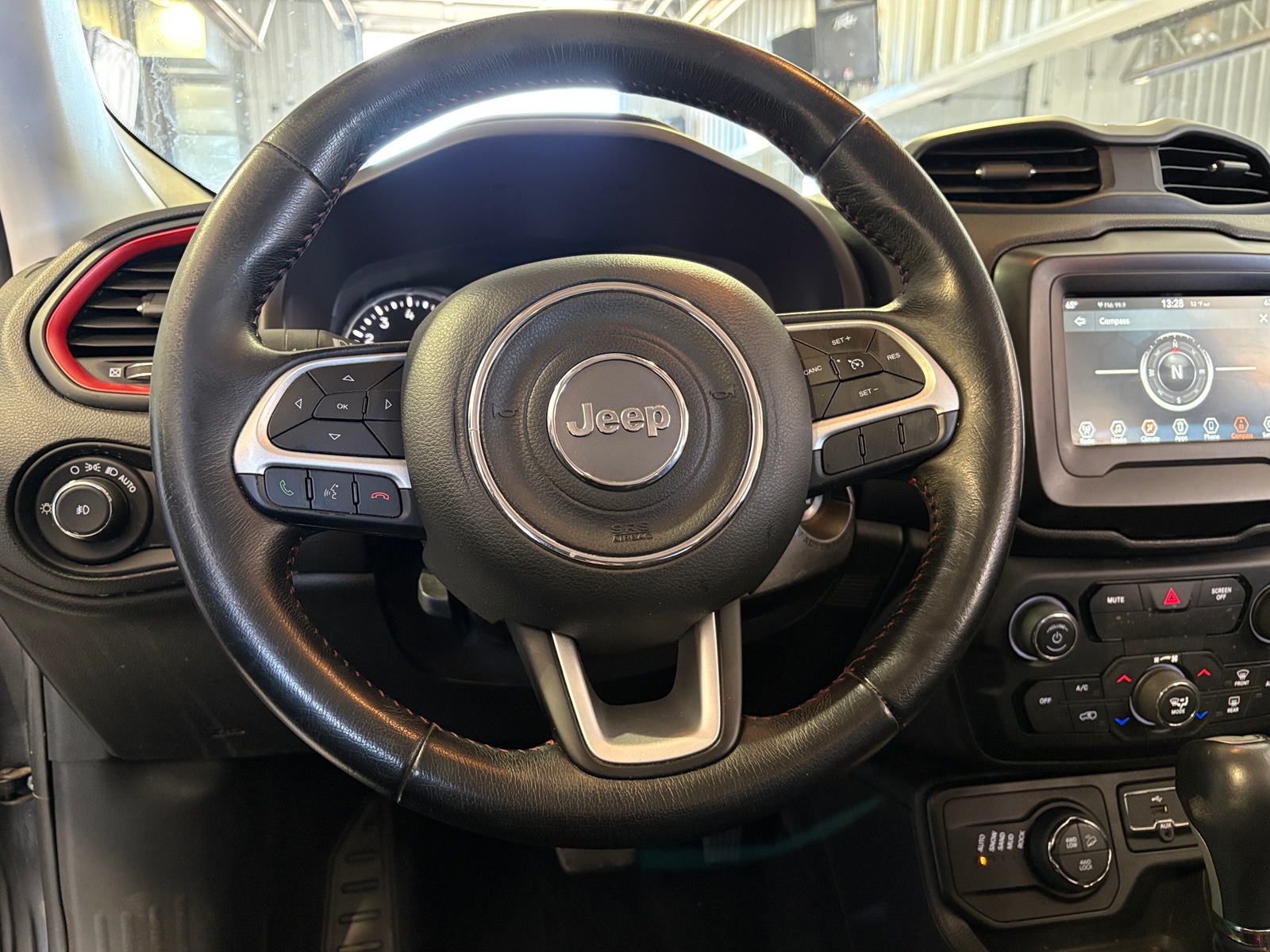 Thumbnail: 2019 Jeep Renegade - 5