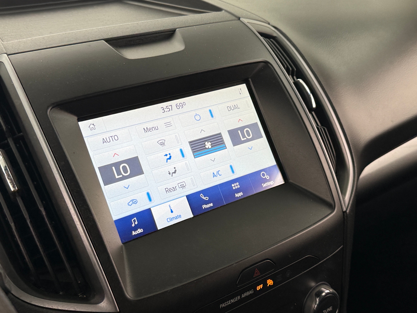 Thumbnail: 2020 Ford Edge - 4