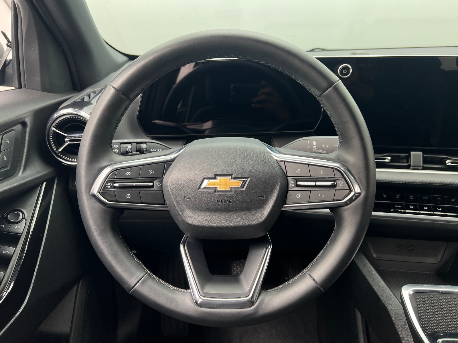 Thumbnail: 2025 Chevrolet Equinox - 5