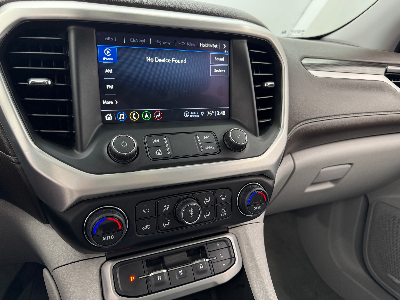 Thumbnail: 2022 GMC Acadia - 3