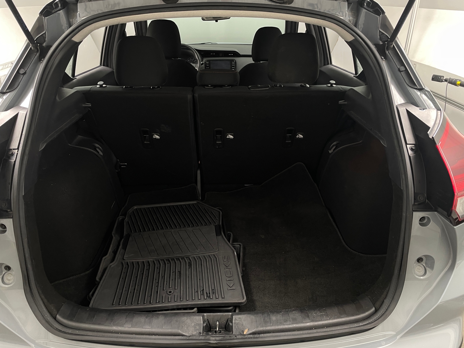 Thumbnail: 2021 Nissan Kicks - 7