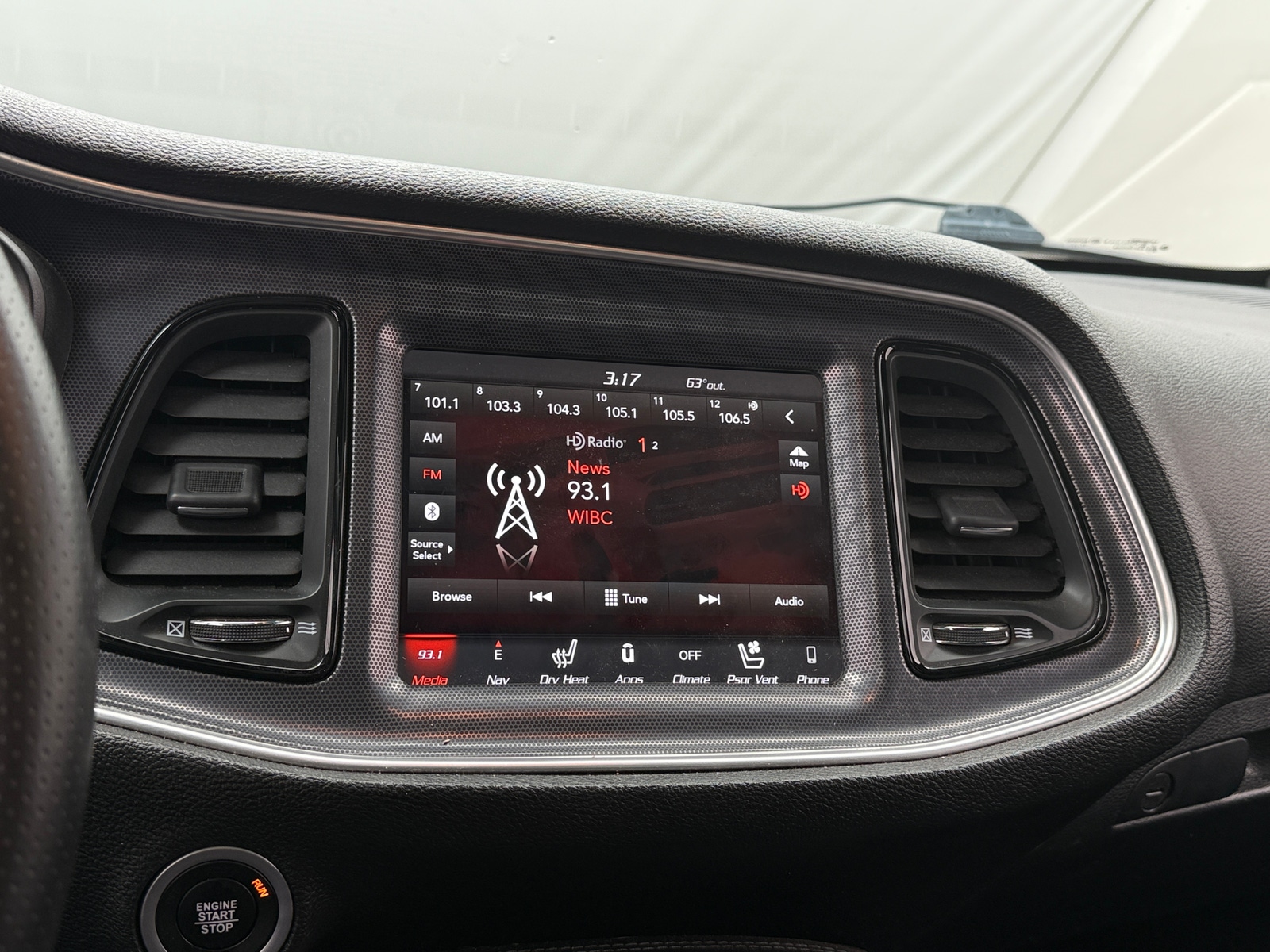 Thumbnail: 2018 Dodge Challenger - 3