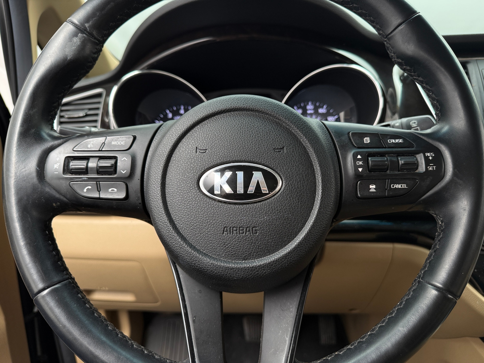 Thumbnail: 2019 Kia Sedona - 4