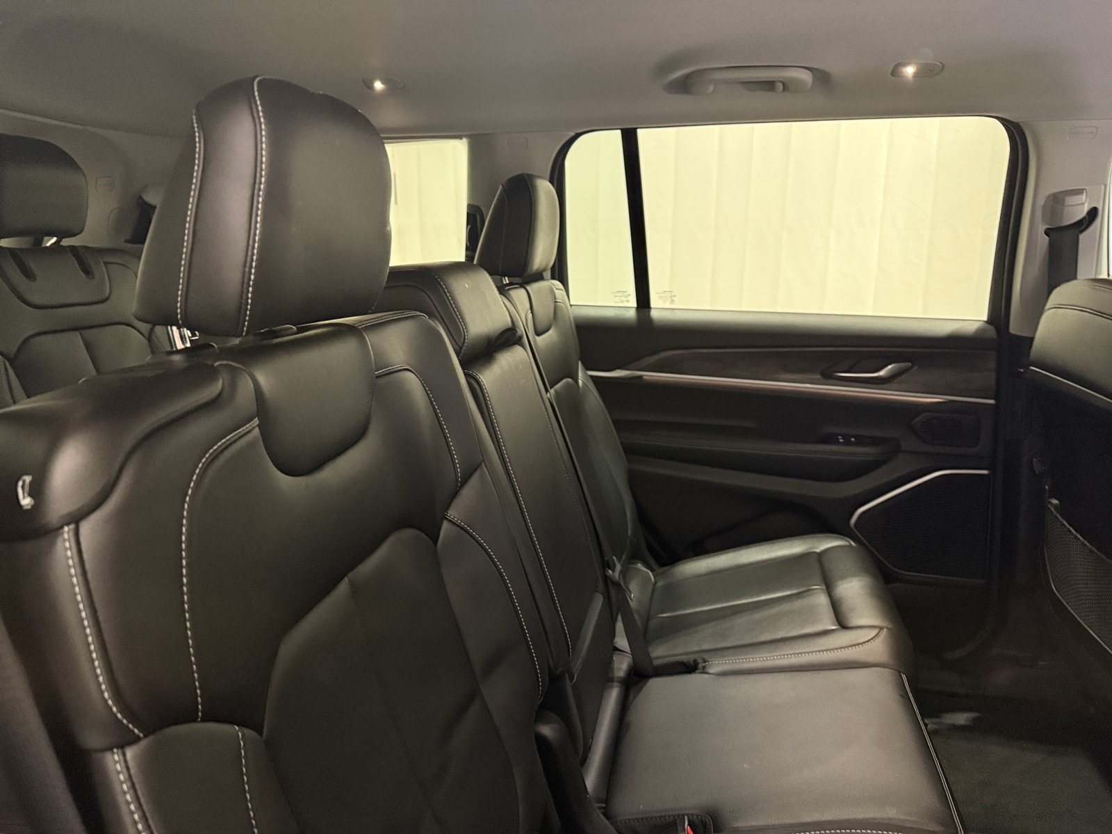 Thumbnail: 2022 Jeep Grand Cherokee L - 5