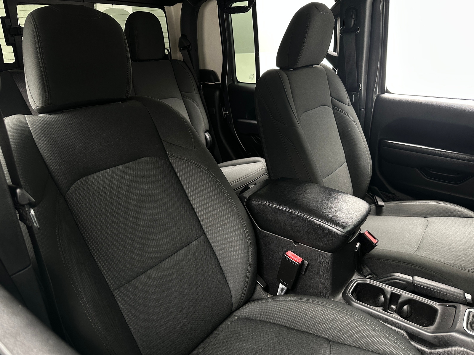 Thumbnail: 2021 Jeep Gladiator - 2