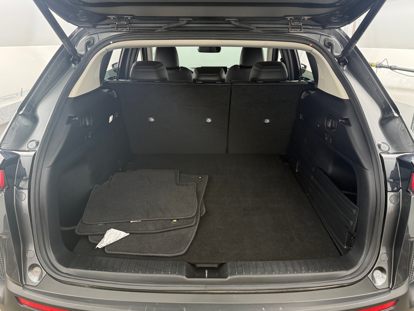 Thumbnail: 2025 Mazda CX-50 - 6