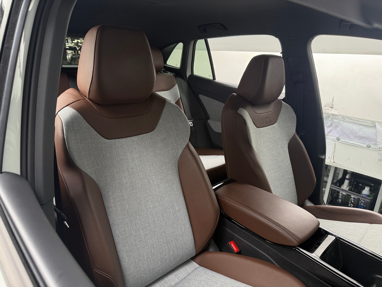 Thumbnail: 2023 Volkswagen ID.4 - 2