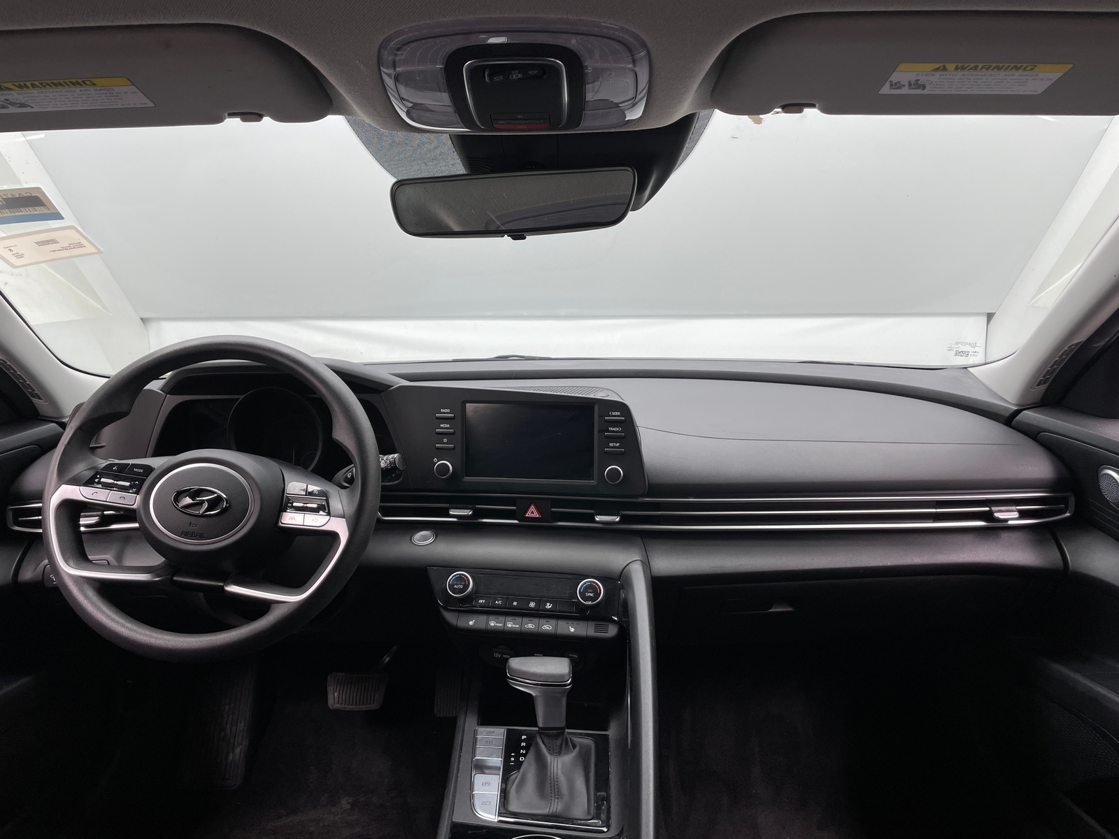 Thumbnail: 2023 Hyundai Elantra - 3