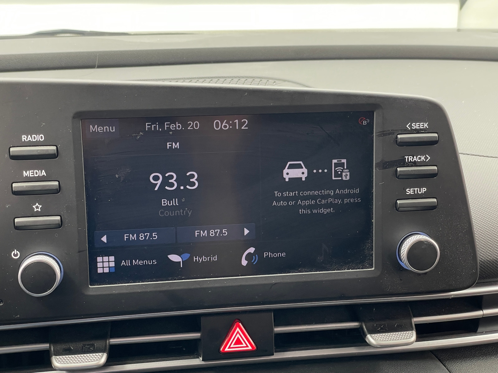 Thumbnail: 2023 Hyundai Elantra - 4