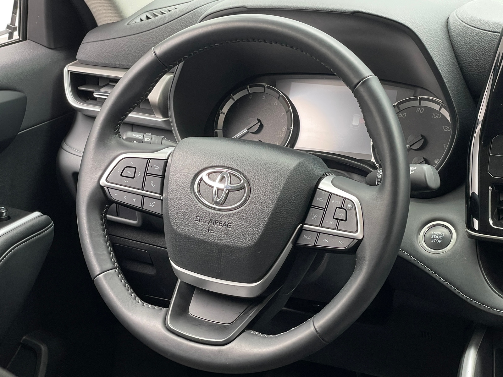 Thumbnail: 2025 Toyota Highlander - 5