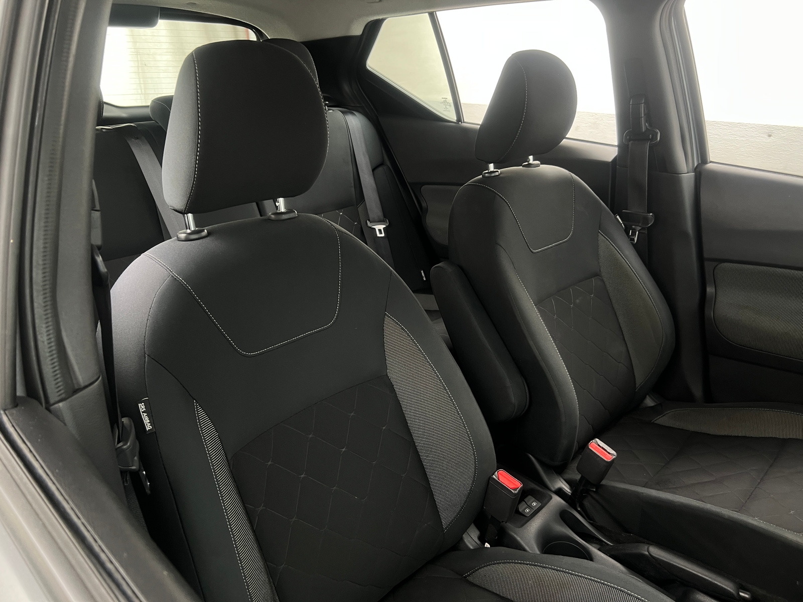 Thumbnail: 2020 Nissan Kicks - 2